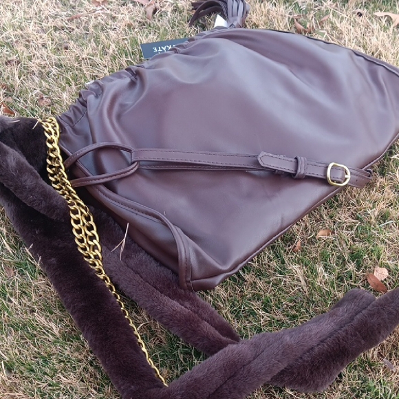 Elegant Brown Shoulder Bag - Picture 3 of 7